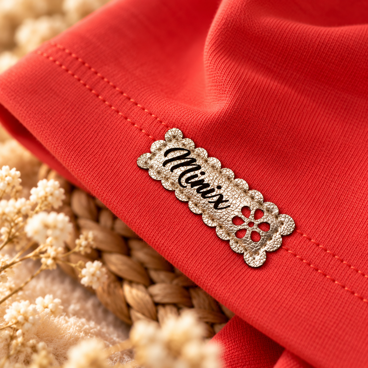 Soft stretchy coral girls beanie cap – MINIX Switzerland
